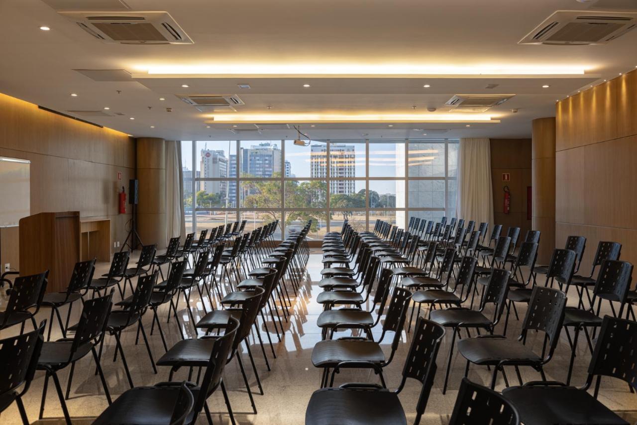 Отель Ramada By Wyndham Brasilia Alvorada Экстерьер фото