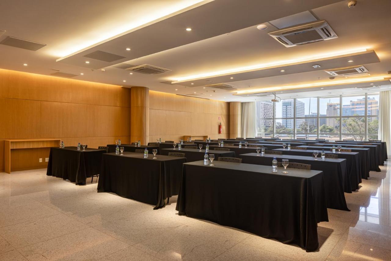 Отель Ramada By Wyndham Brasilia Alvorada Экстерьер фото